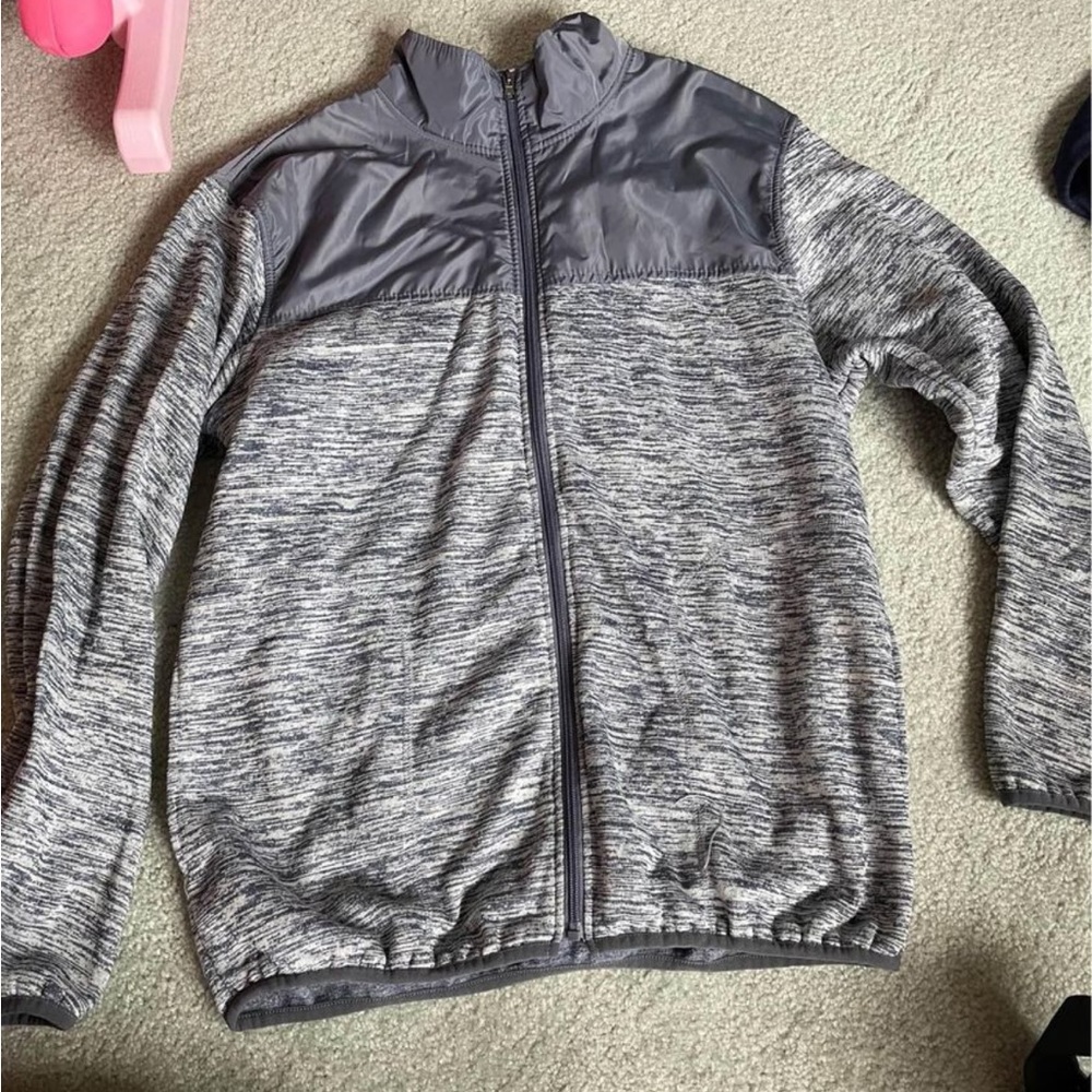 Mens size Large lightweight zip up jacket
